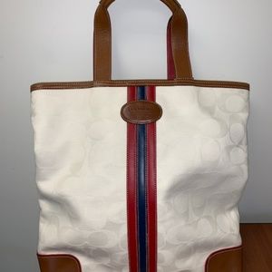 Coach signature c's canvas white tote shopper